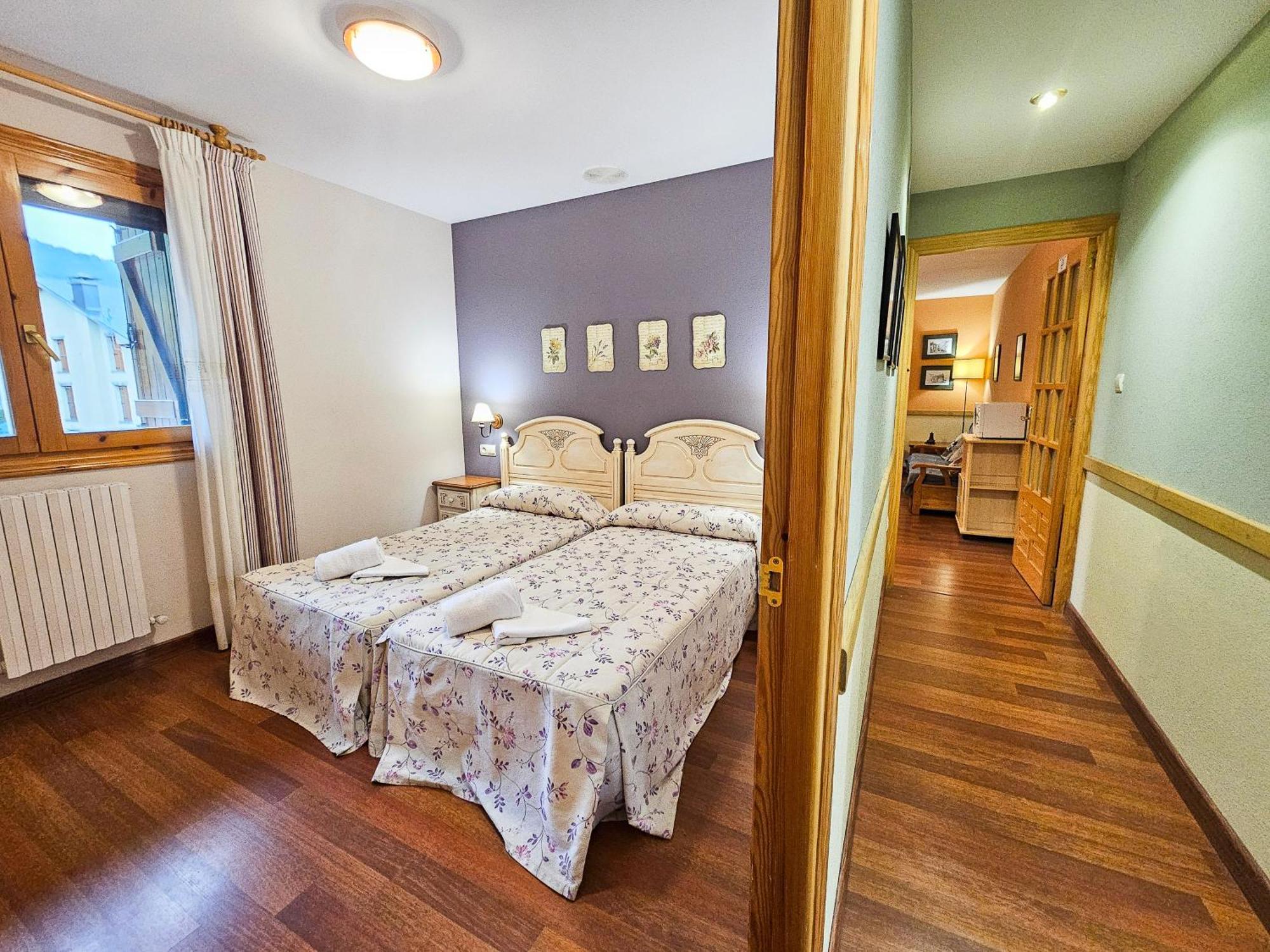 Apartamentos Gavin Biescas 3000 エクステリア 写真