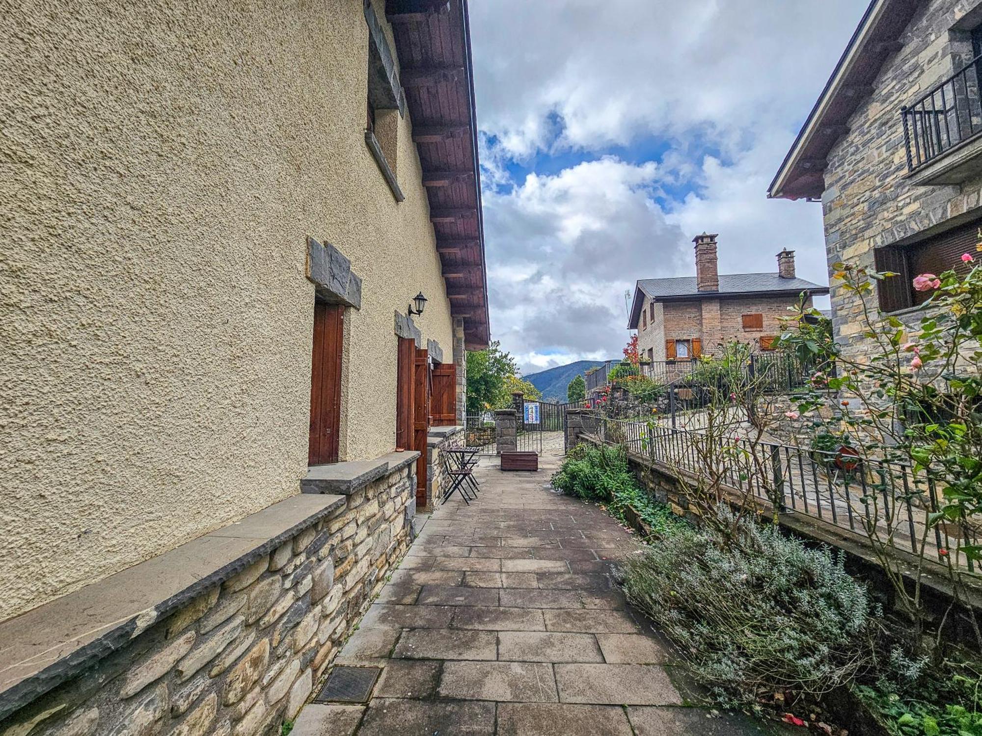 Apartamentos Gavin Biescas 3000 エクステリア 写真